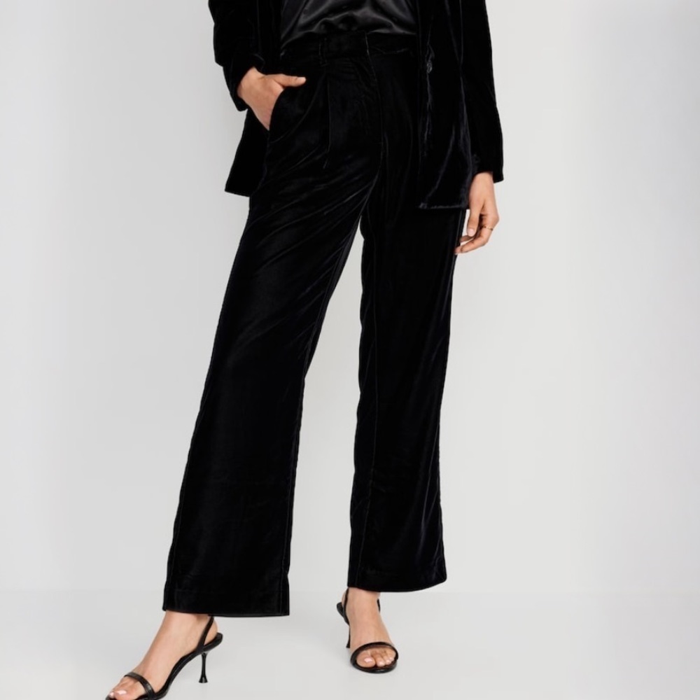 NWT Old Navy Taylor Wide Leg Velvet Trouser Pants in Black